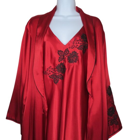 Vintage Halston Red Black Floral Embroidered Satin Slip Nightgown Robe Set M - Picture 1 of 14